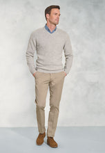 Load image into Gallery viewer, BARTON V-Neck Knitwear
