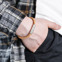 Load image into Gallery viewer, Men's Rustic Braided Leather Bracelet in Brown