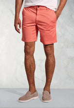 Load image into Gallery viewer, Piven White Garment Dyed Cotton Stretch Casual Shorts