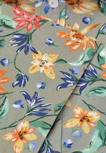 Load image into Gallery viewer, Regular Fit Sage Retro Tropical Print Short Sleeve Shirt (4589C)