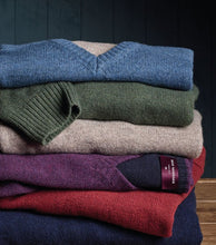 Load image into Gallery viewer, BARTON V-Neck Knitwear