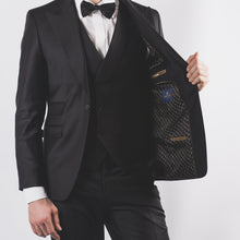 Load image into Gallery viewer, John Victor Peak Lapel Dinner Suit
