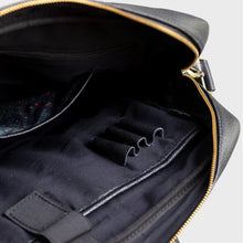 Load image into Gallery viewer, Alder Pebble Grain Leather Techbag (Brown)
