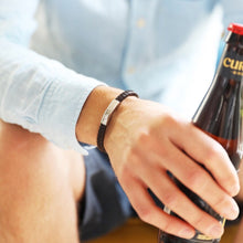 Load image into Gallery viewer, Men&#39;s Brown Woven Leather Bracelet with Shiny Clasp
