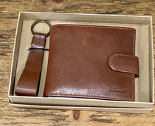 Load image into Gallery viewer, Leather Wallet &amp; Key Ring Set
