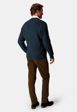 Load image into Gallery viewer, TATHAM Lambswool 7 Gauge Button Through Cardigan
