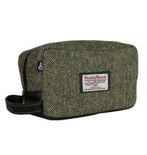 Load image into Gallery viewer, SETTLE Harris Tweed Washbag by Bucktrout
